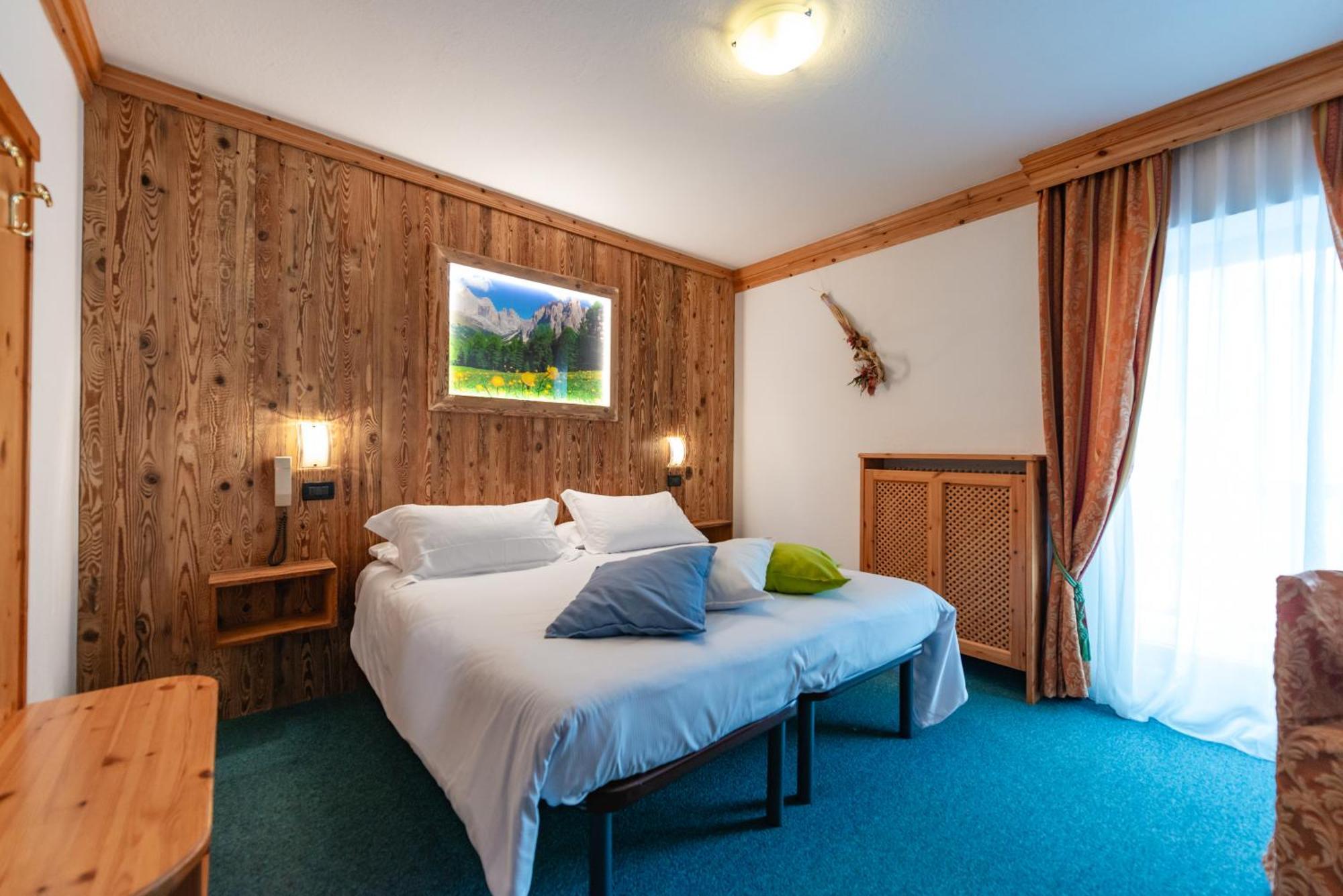 Hotel Ciamol Campitello di Fassa Exterior photo